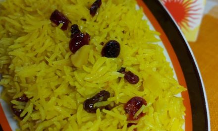 Easy Mediterranean Golden Rice